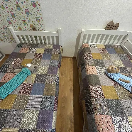 Daire Pod Lesom - Rodinny Oddych Nedaleko Bojnic